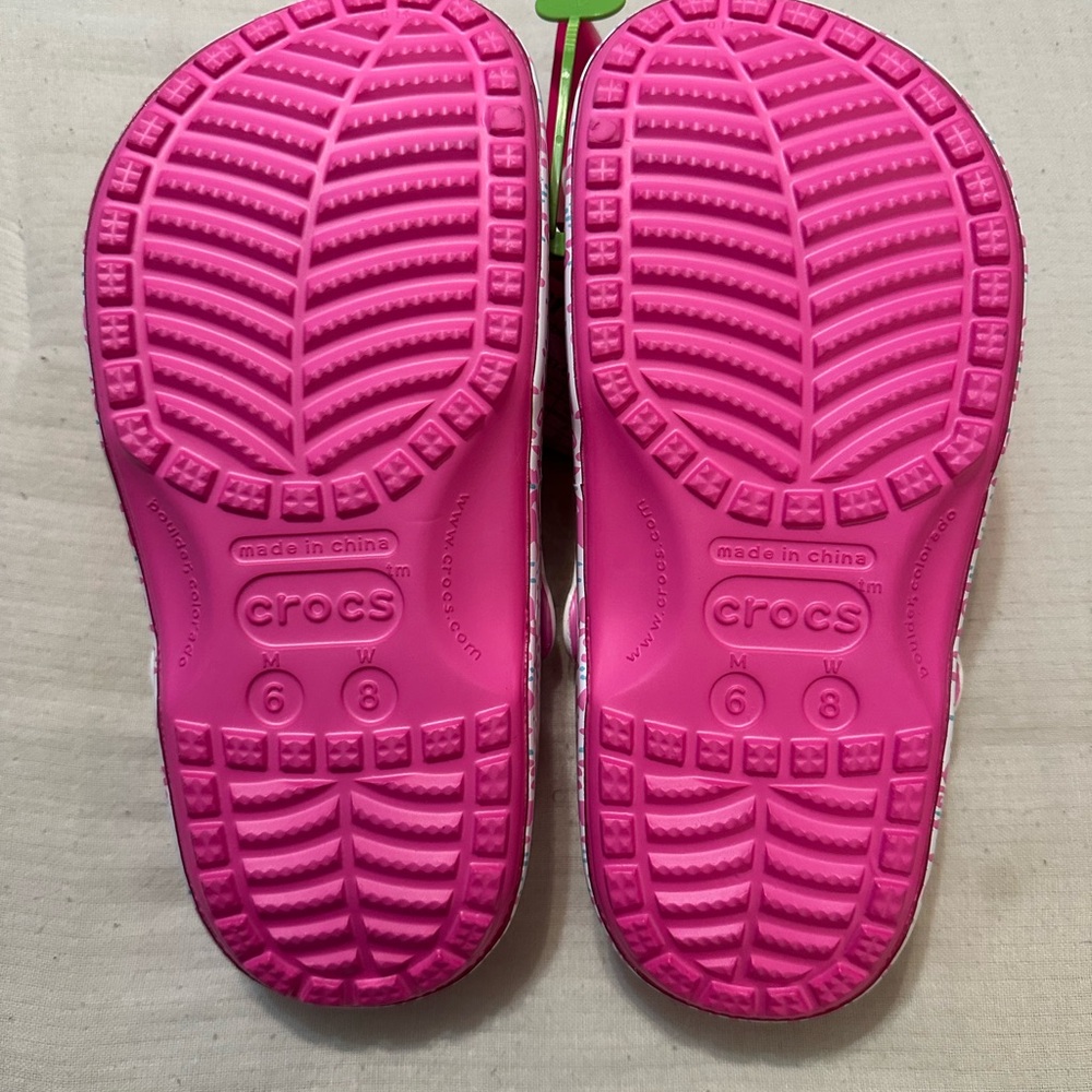 Crocs x Barbie Classic Clogs - Women - Picture 4 of 5